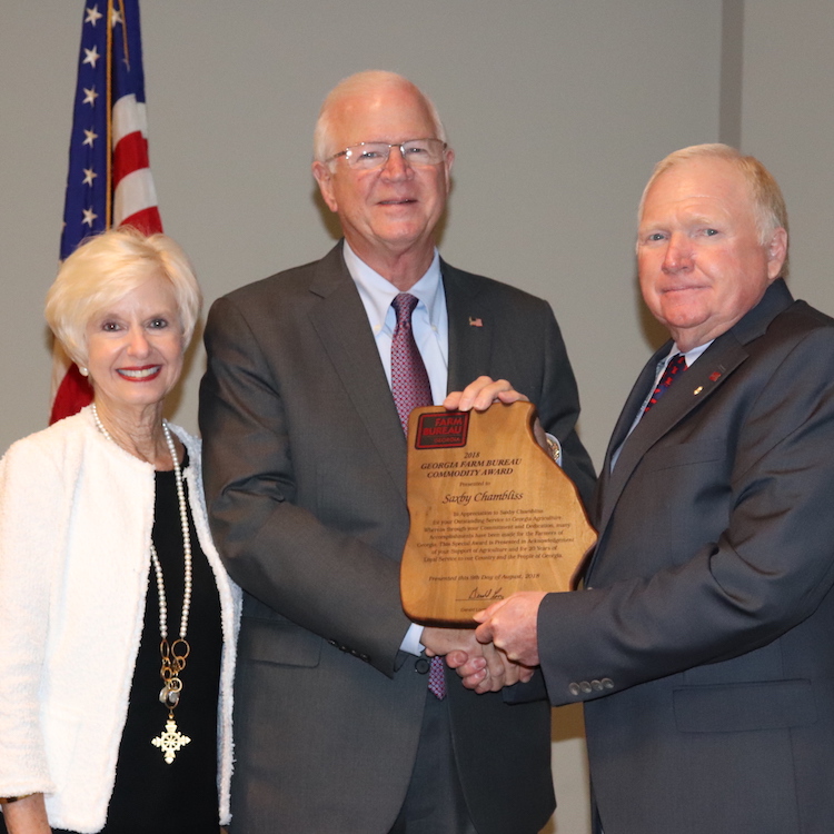 Saxby Chambliss receives GFB Commodity Award